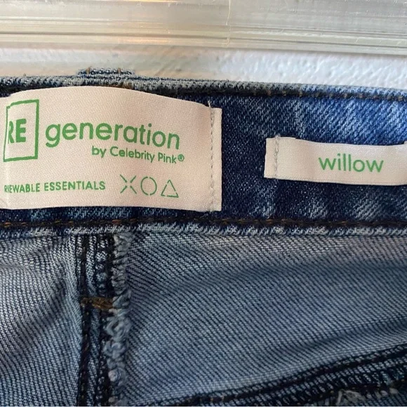 RE Generations by Celebrity Pink Women’s Plus Size Jeans Wide Leg Size 2… - Picture 8 of 15